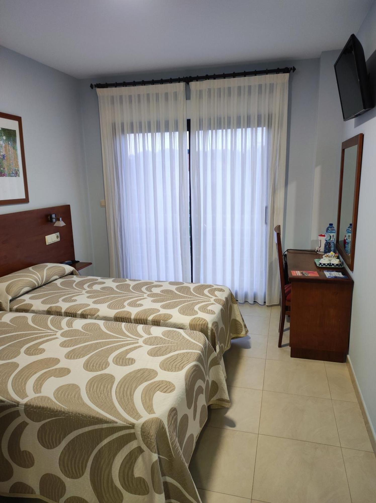 Hotel A Bota Санксенсо Екстериор снимка