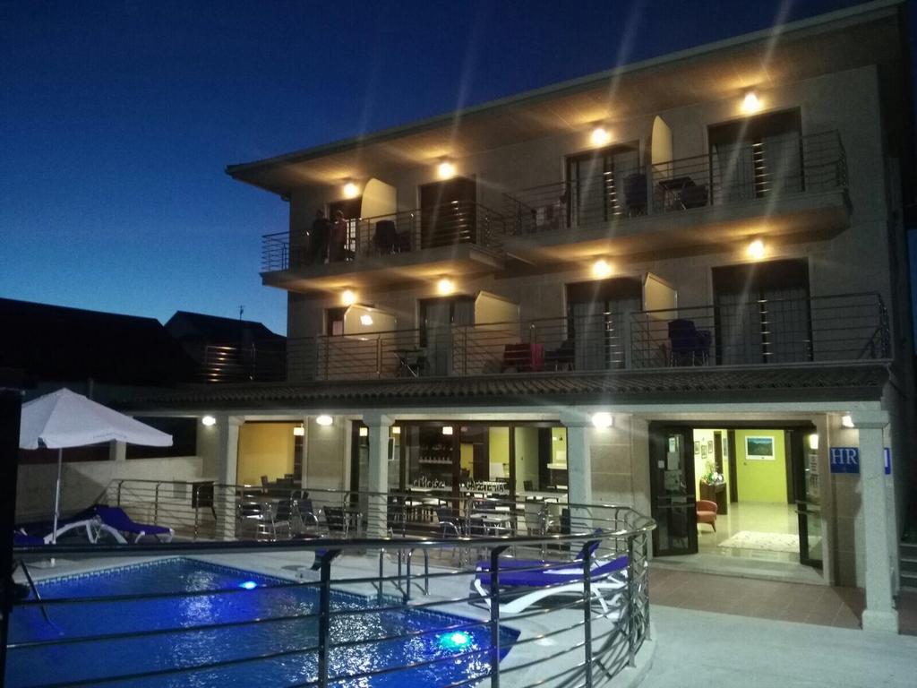 Hotel A Bota Санксенсо Екстериор снимка